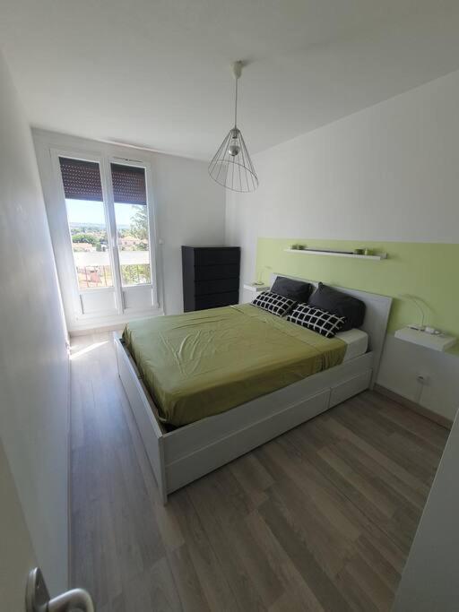 Appartement Avec 3 Chambres 80M2 Plein Sud Marignane Esterno foto